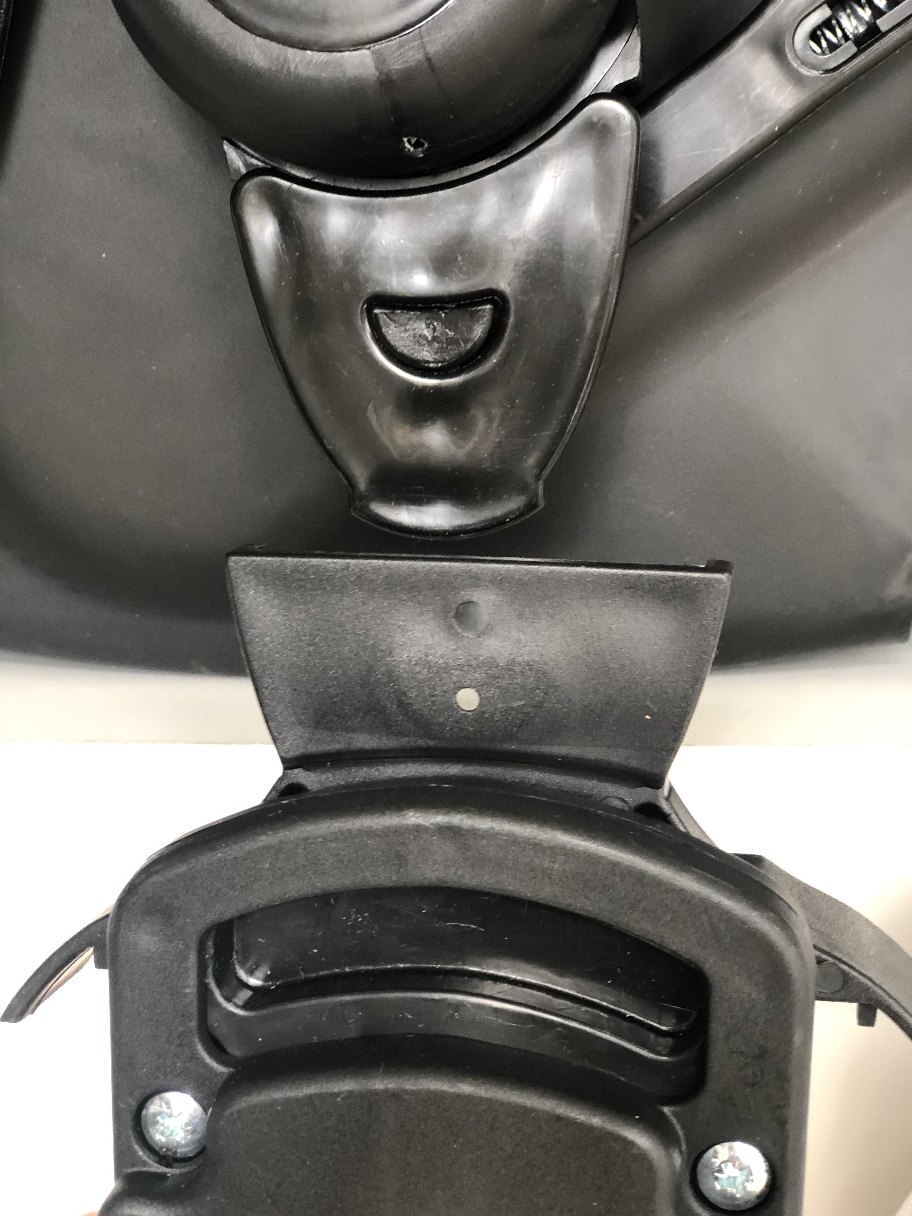 Adapter turvahällile985F99E989 Adapter turvahällile